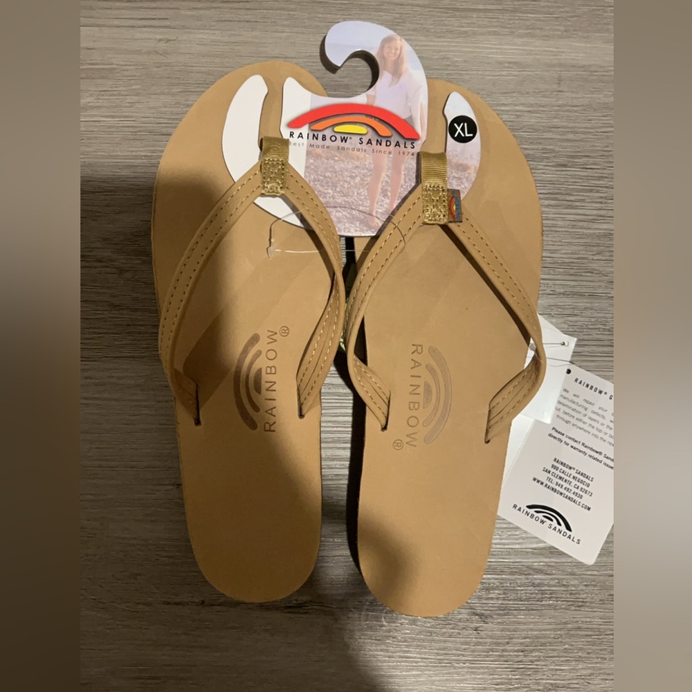 NWT  Women’s Rainbow Flip flops Sierra brown